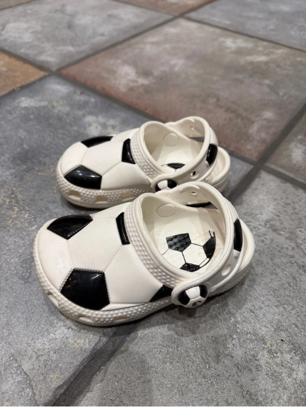 CROCS Kids' Soccer Print Clogs - White & Black